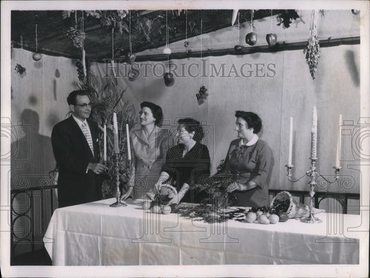1956 Press Photo Rabbi Jack Herman, Mrs. Robert Brown, Mrs. Frank Brenner and