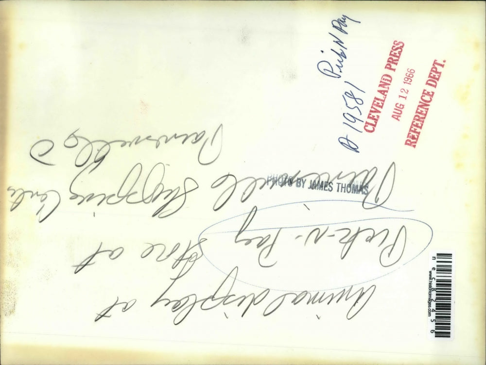 1966 Press Photo Animal display