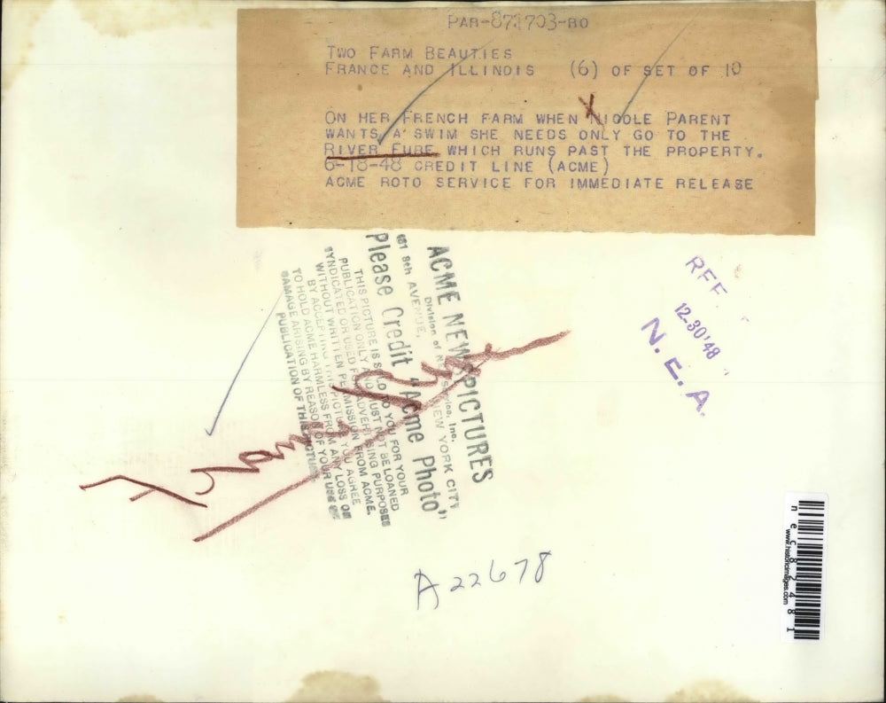 1948 Press Photo Nicole Parent swims in the River Fure