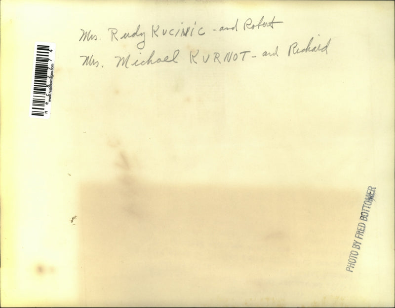 Load image into Gallery viewer, Press Photo Mrs. Rudy Kucinic &amp; Robert &amp; Mrs. Michael Kurnot &amp; Richard
