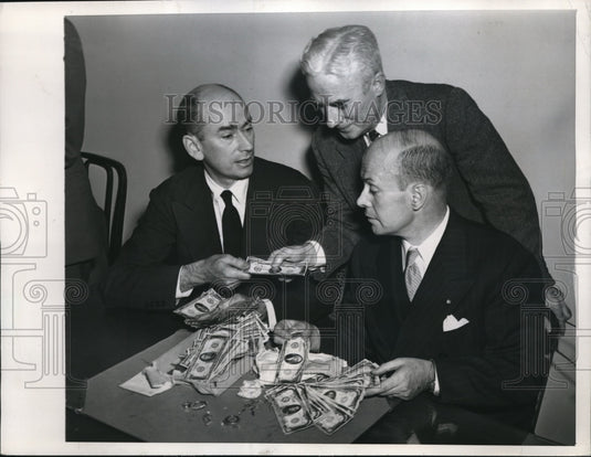 1946 Press Photo Robert Raymond, P.F. Reilly, Timothy Healy, M. Weigle Estate
