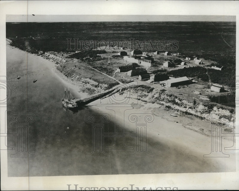Load image into Gallery viewer, 1933 Press Photo York Factory on the Hudson Bay
