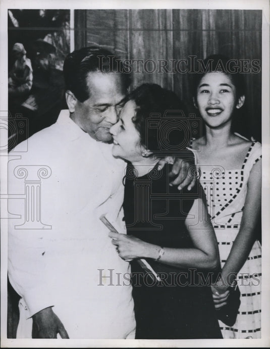 1958 Press Photo President of the Philippines Carlos Garcia and family- Historic Images