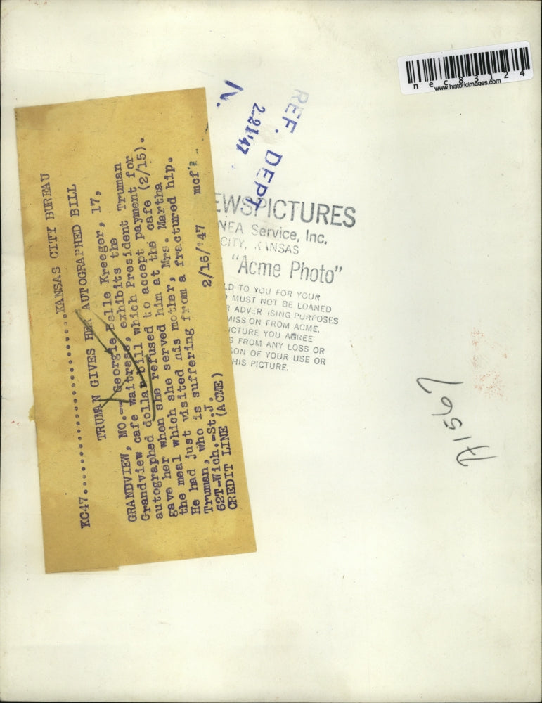 1947 Press Photo Georgie Belle Kreeger with signed President Truman bill