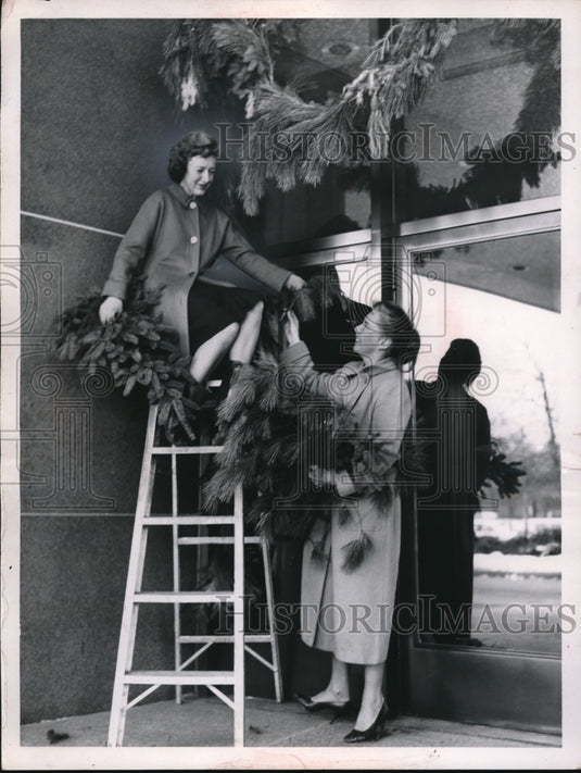 1960 Press Photo Mrs. Sam G. Stubbins & Mrs. John D. Thorpe of Junior Council