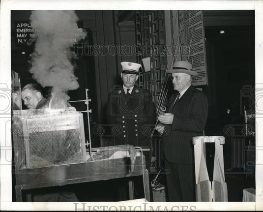 1941 Press Photo Chief NYFD John J McCarthy & Comm. Patrick Walsh