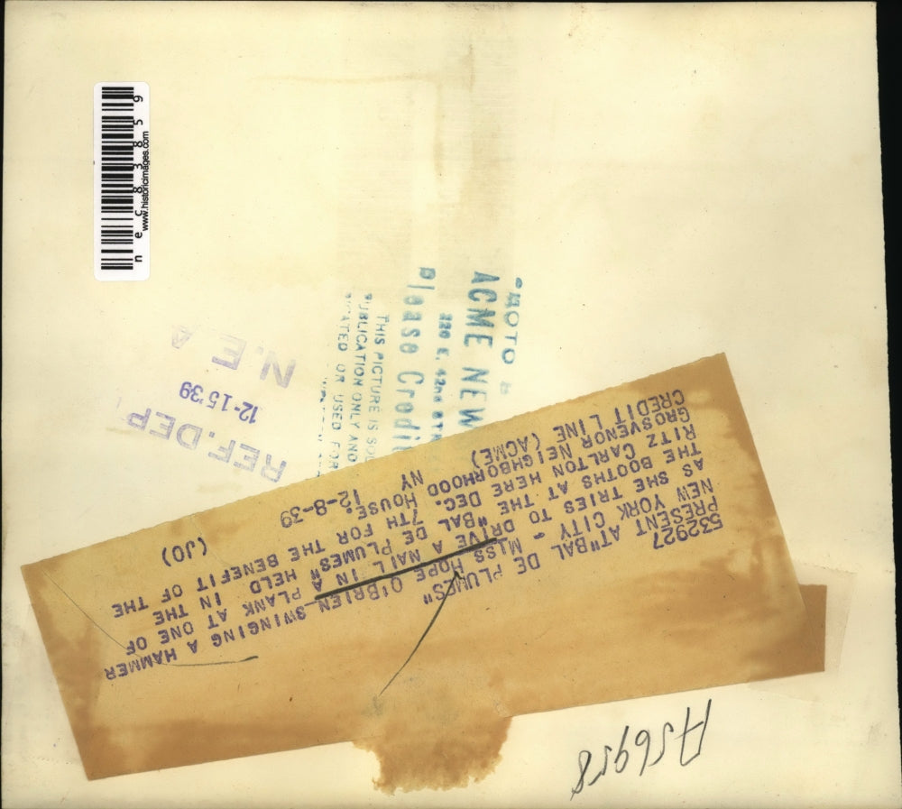 1939 Press Photo Hope O Brien at the Bal De Plumes in Ritz Carlton N.Y.