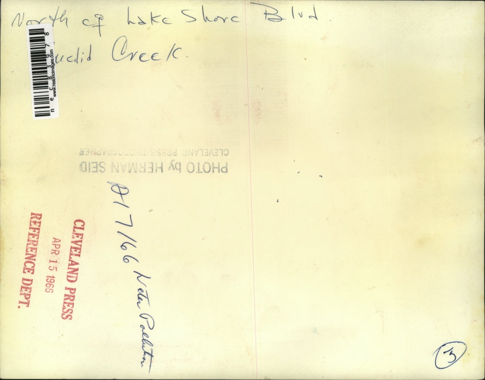 1966 Press Photo Water pollution Euclid Creek North of Lake Shore Blvd.