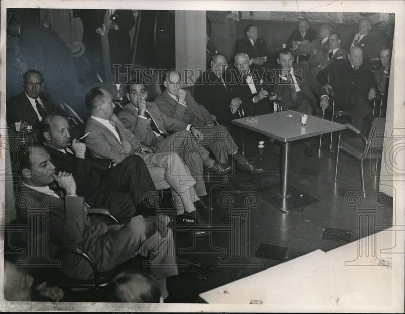 Load image into Gallery viewer, 1952 Press Photo B Glenn, J Cole, Farkat,Dolin,Tyroler,Rose,Klein
