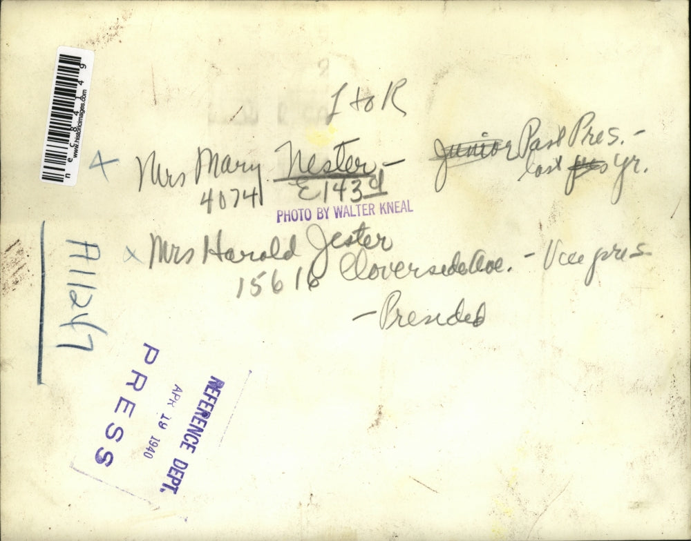 1940 Press Photo Mrs Mary Nester, Mrs Harold Jester & others at a meeting