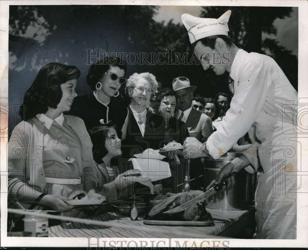 1954 Press Photo T Watermire, S Reider & chef Clarence Besel in Cleveland
