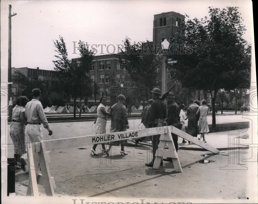 1934 Press Photo National Guardsmen Barricade Kohler July 29th Military Camp