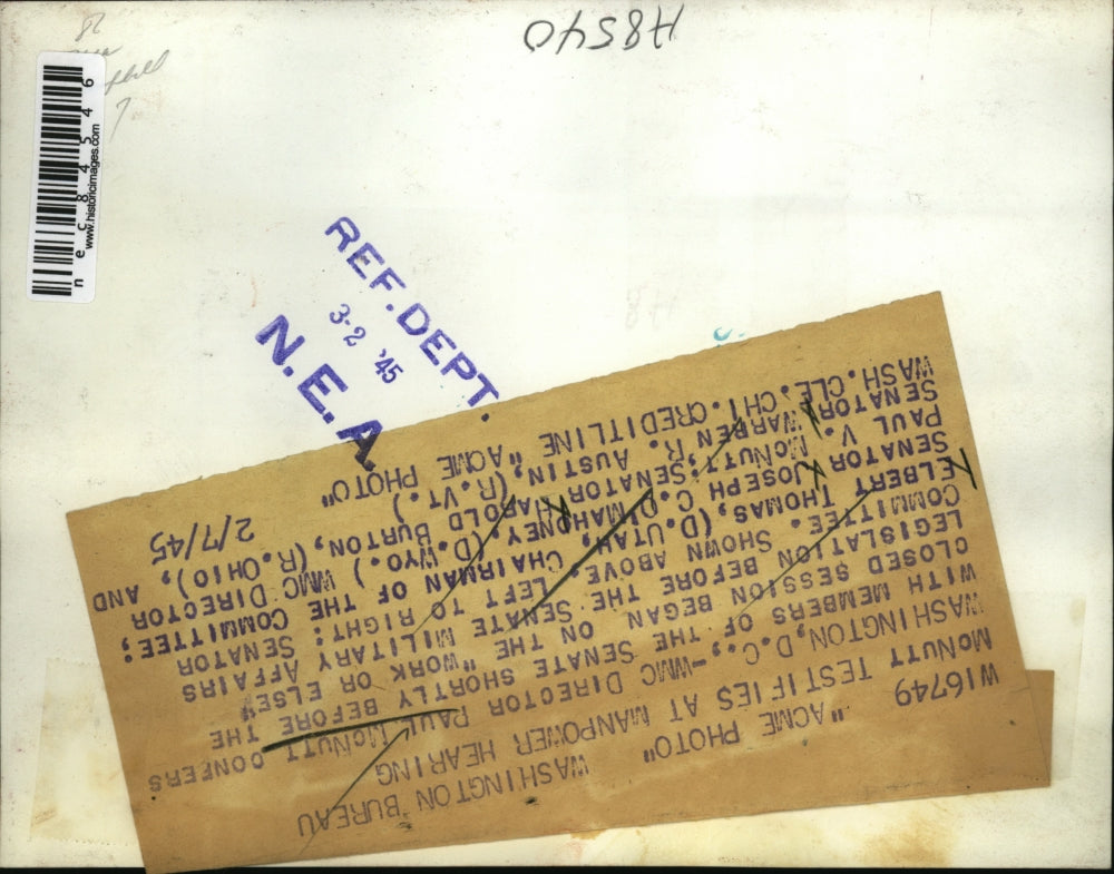 1945 Press Photo WMC Director Paul Mcnutt talking with Elbert Thomas & Senators