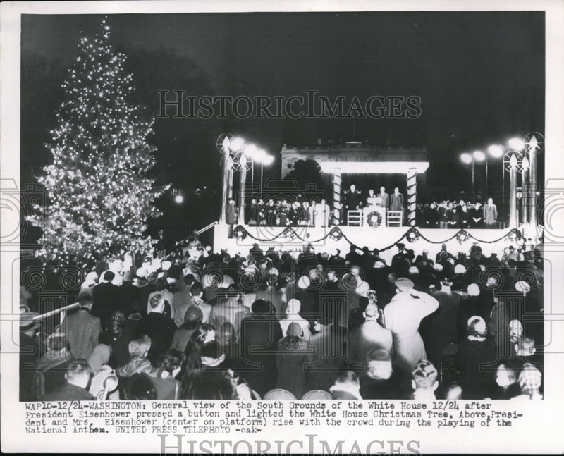 Load image into Gallery viewer, 1953 Press Photo Pres. Eisenhower lights the South Grounds of the White house
