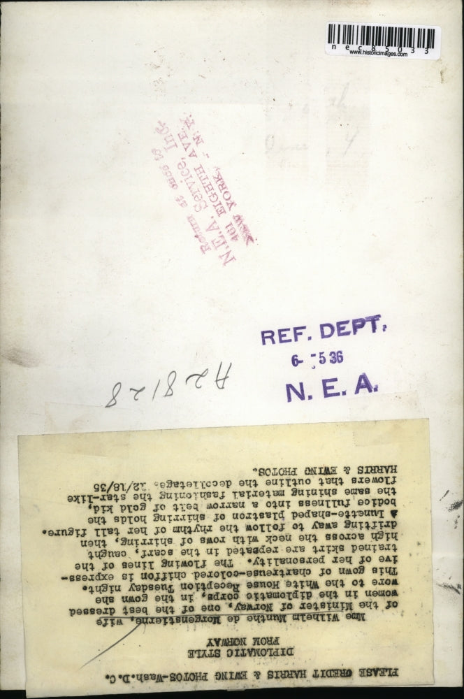 1936 Press Photo Mme Wilhelm Munthe De Morgenstierne wearing a stunning dress