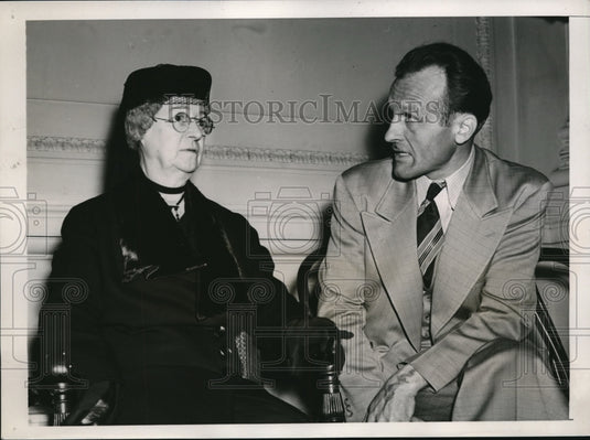 1940 Press Photo DC Mrs Walter O Selby& John Honeycomb at Dies committee