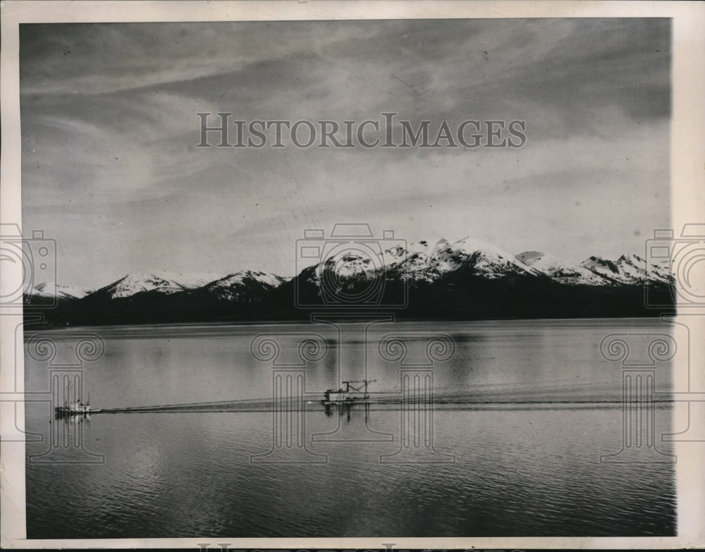 1949 Press Photo Fishing boat being towed by another boat in Anchorage Alaska