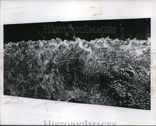 1970 Press Photo The Crown Filtration Plant added chemicals to the water
