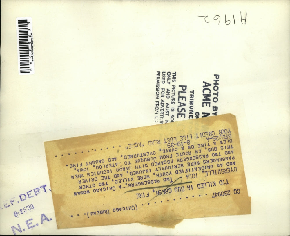 1939 Press Photo Dyersville Iowa wreckage of a bus crash