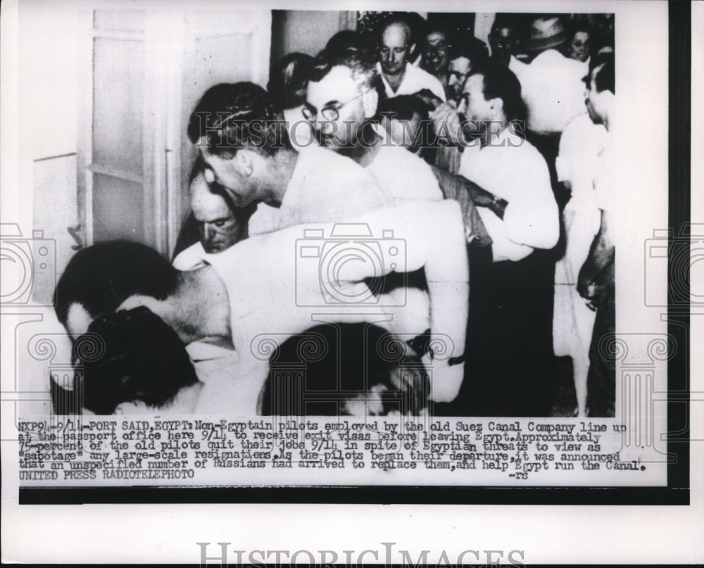 1956 Press Photo Port Said Egypt pilots get visas after resignation
