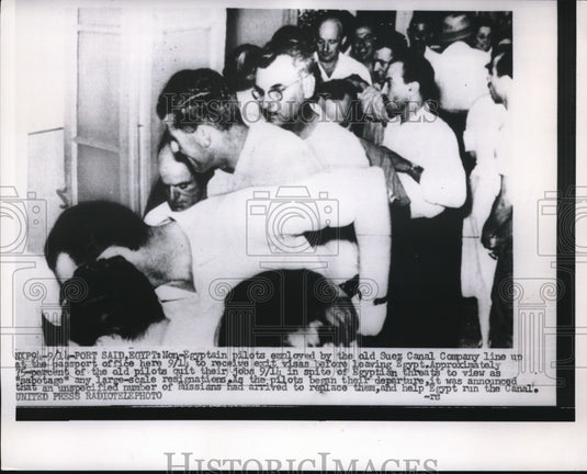 1956 Press Photo Port Said Egypt pilots get visas after resignation
