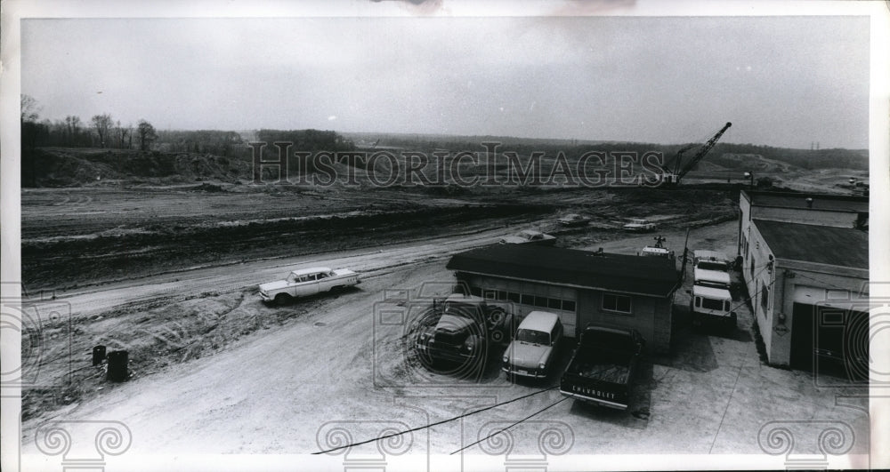 Press Photo construction of the Interstate 77, Interstate 80 interchange in OH