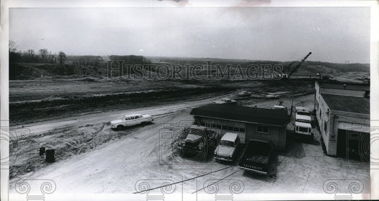 Press Photo construction of the Interstate 77, Interstate 80 interchange in OH