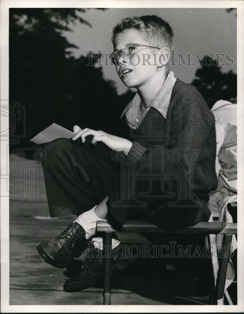1945 Press Photo David Black Cleveland Museum of Art at a art class