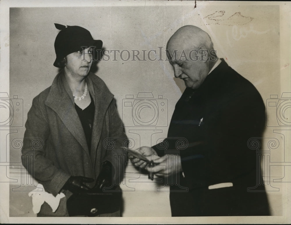1934 Press Photo Mrs Anna M Edourd & Ellis Parker at Mt Holy NJ murder of husband