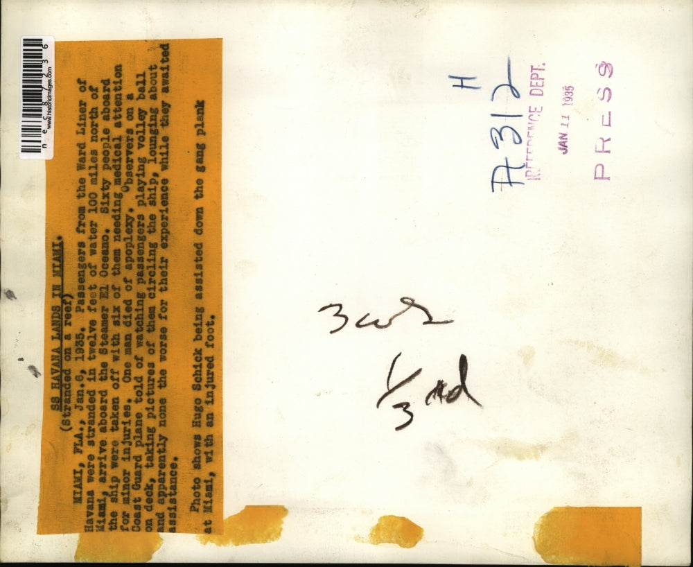 1935 Press Photo Stranded Passengers of Ward Liner of Havana - nec87236