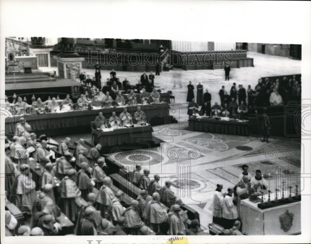 1963 Press Photo Vatican City Ecumenical Council at Holy Mass St Peter's Basilica