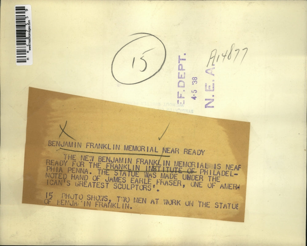 1938 Press Photo Benjamin Franklin memorial ad workers prepare it in Philadelphia Pa