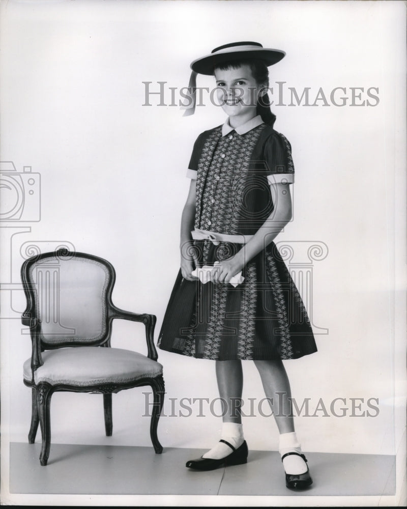 Load image into Gallery viewer, 1958 Press Photo Daytime wear modeled by Cheryl Ann Summers

