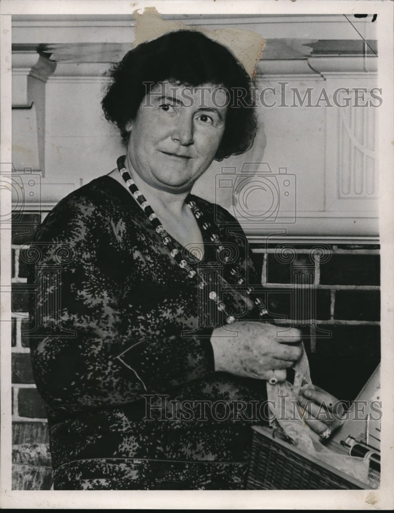 1940 Press Photo Mrs Justine Roberts