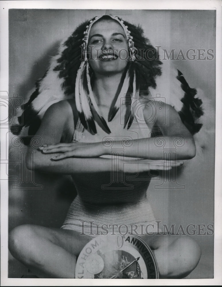 1957 Press Photo Rose Mary Raab, Entry in Miss Universe Contest