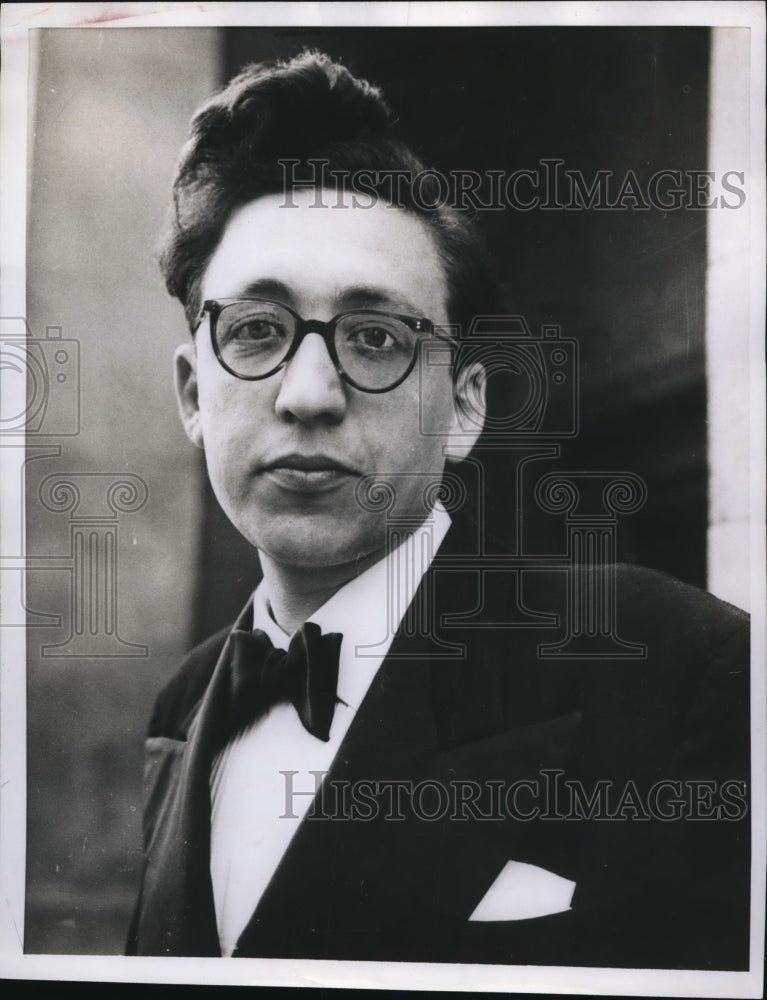 Load image into Gallery viewer, 1960 Press Photo Bernard Levin is the famous and controversial journalist
