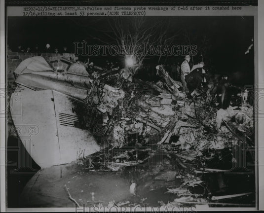 Press Photo Poice and Firemen probe wreckage of C-46 killing at least 53