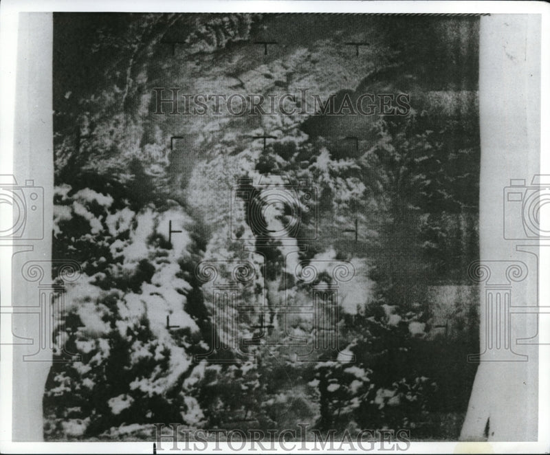Load image into Gallery viewer, 1964 Press Photo Apt Camera on board the Nimbus I captures picture of Clouds
