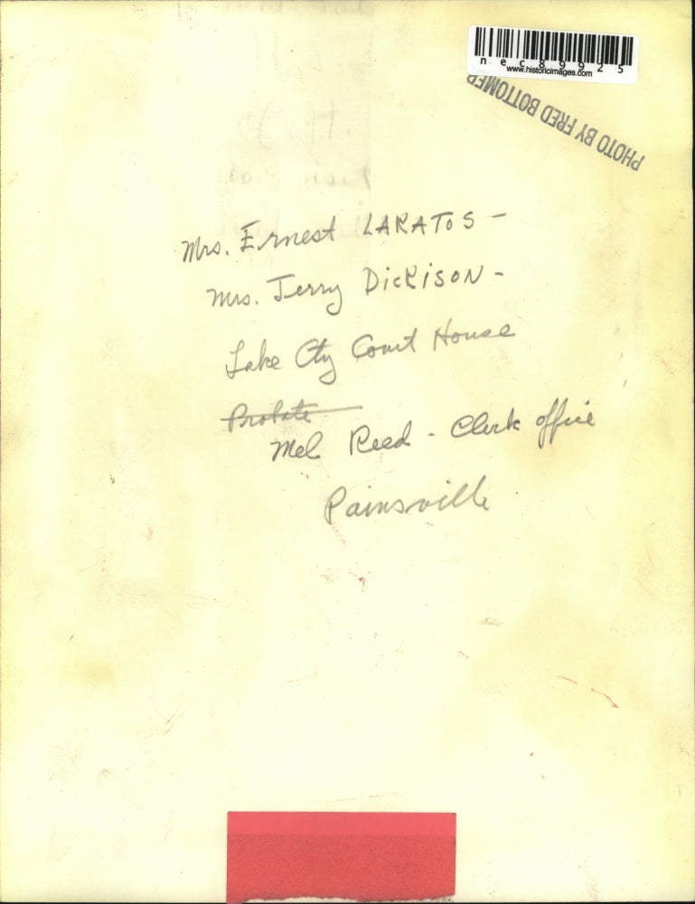 Press Photo Lake City Courthouse decorations - nec89925