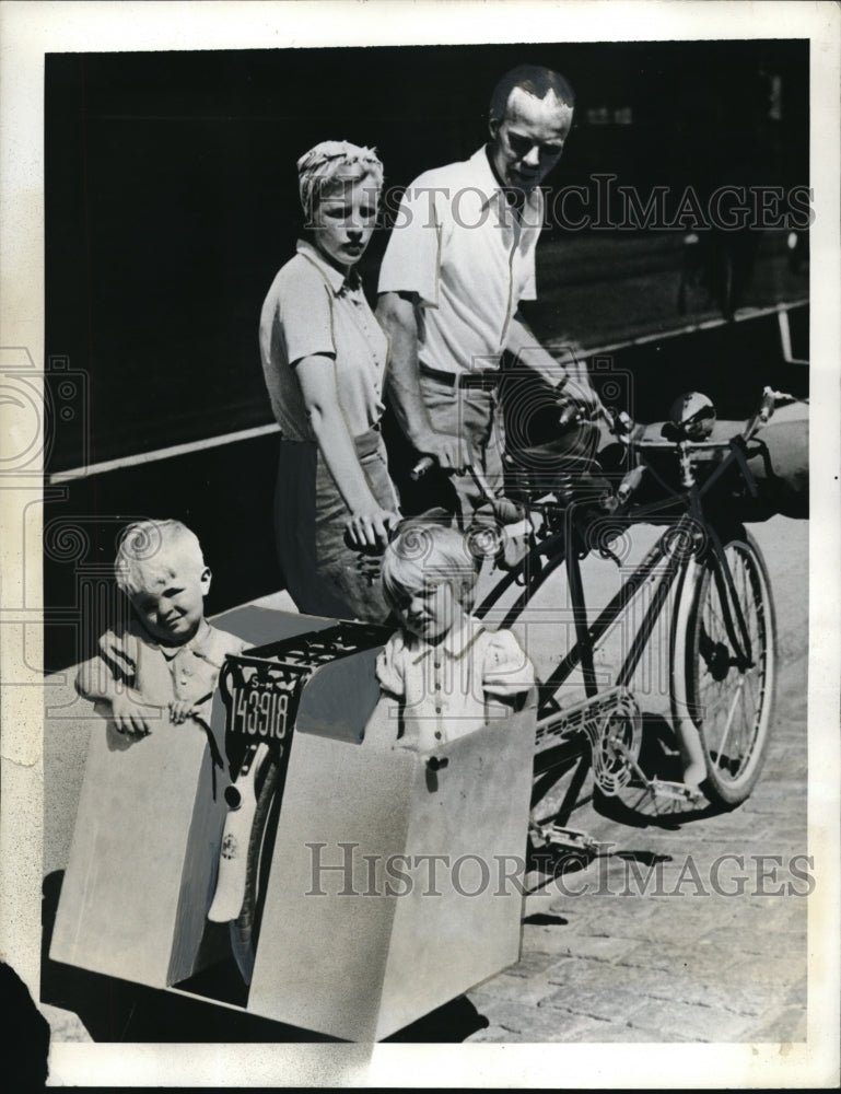 1941 Press Photo Bicycles more popular due to gasoline shortage in Sweden- Historic Images