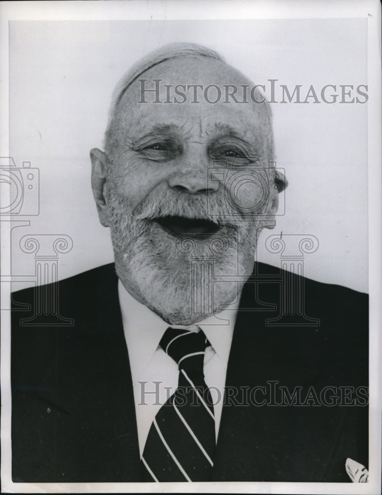 1958 Press Photo Milwaukee Wis. Josef Von Suskovic to wed Mrs A Applequist