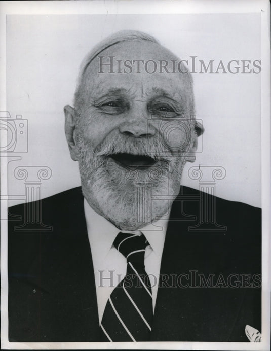 1958 Press Photo Milwaukee Wis. Josef Von Suskovic to wed Mrs A Applequist
