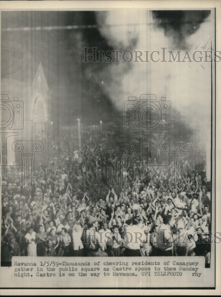 1959 Press Photo Havana Cuba crowds cheer at a Castro speech- Historic Images