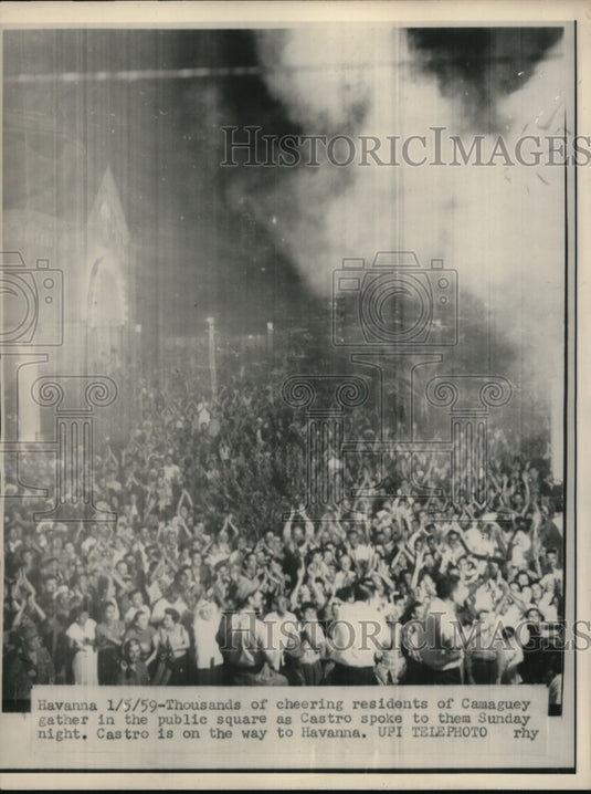 1959 Press Photo Havana Cuba crowds cheer at a Castro speech- Historic Images