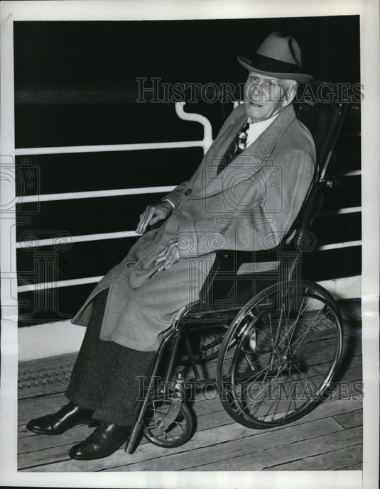 1949 Press Photo Cleveland Rep. Robert Crosser returns from England trip