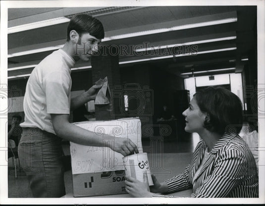 1969 Press Photo Warren Frank, Cindy Nemeth, Warrenville Heights HS - nec92170