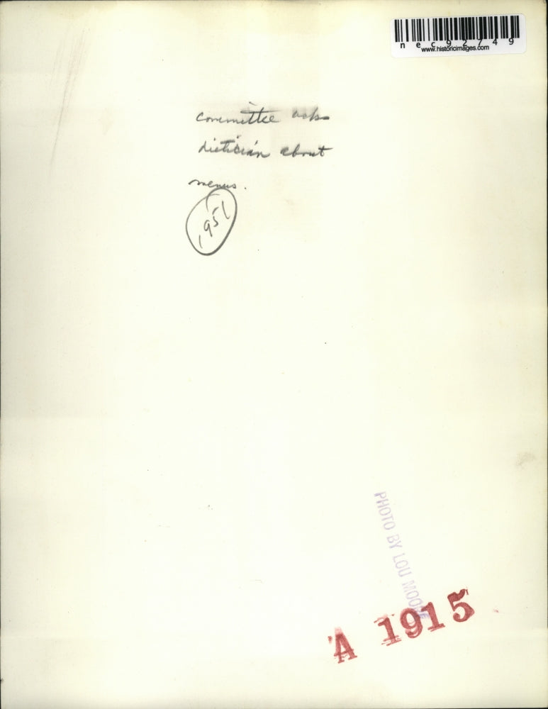 Load image into Gallery viewer, Press Photo The Committee asks the dietician about the menus - nec92749
