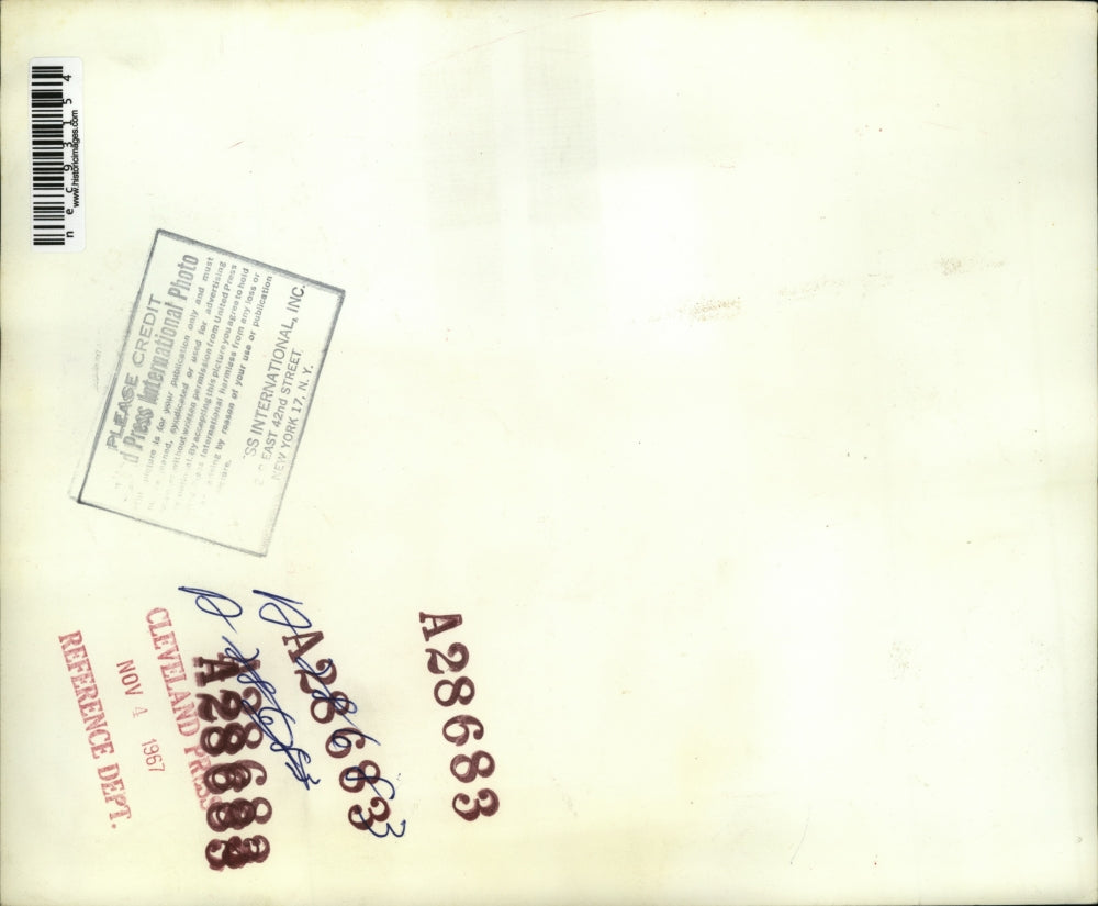 1967 Press Photo Neil Edwards and John Rarick as Rarick talk about being shot at