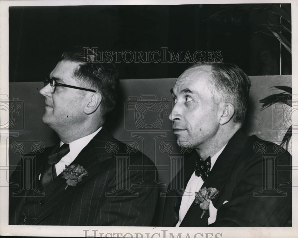 1952 Press Photo Carl Niemeyer and Marion H. Crowder of Elyria