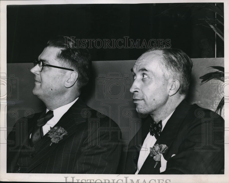 Load image into Gallery viewer, 1952 Press Photo Carl Niemeyer and Marion H. Crowder of Elyria
